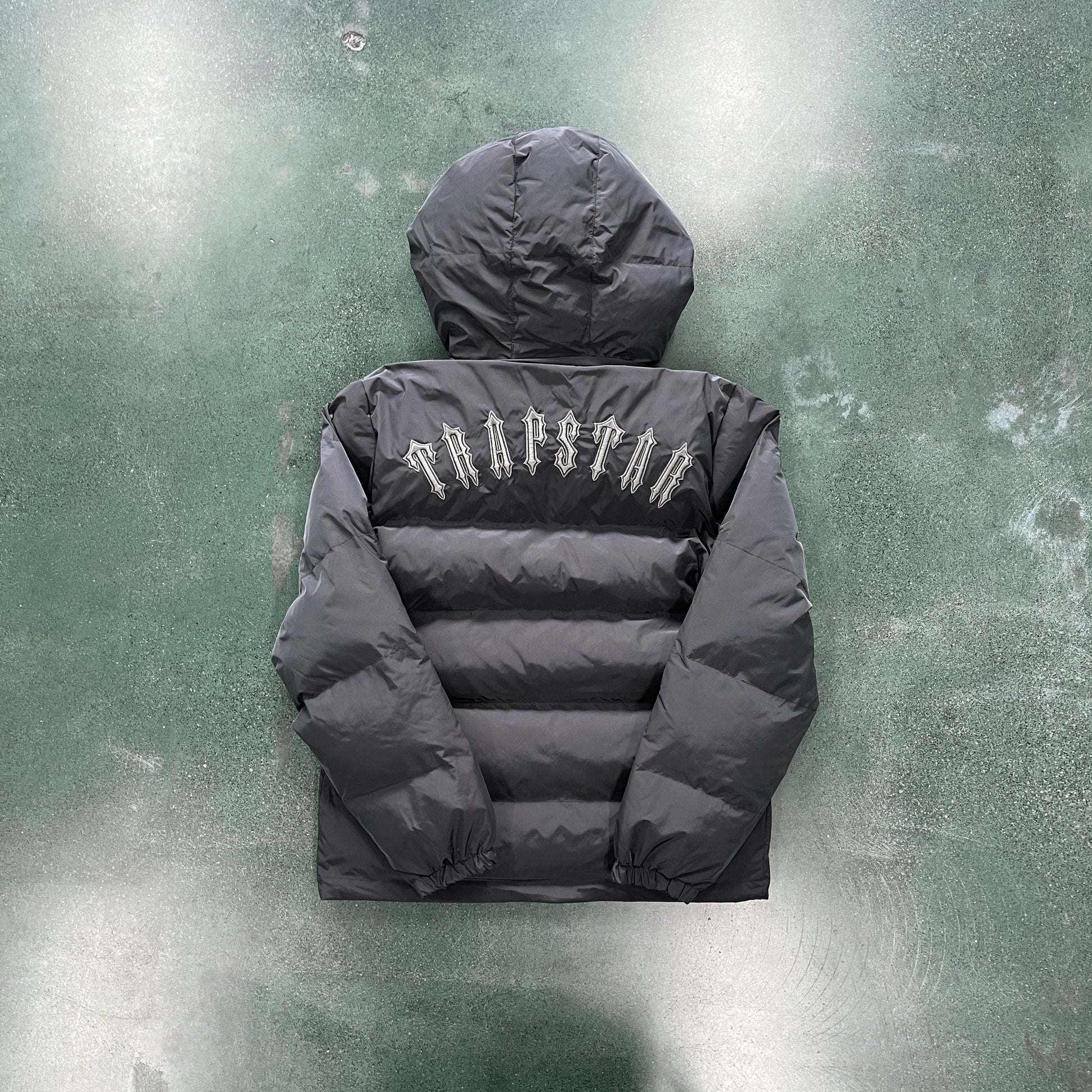 Trapstar Puffer Jacket Warm Stylish Outerwear for Men - Winter Essential