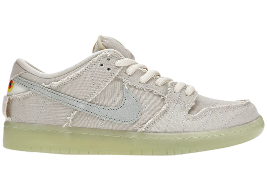 Elite Glow-Sole Halloween Skate Shoes